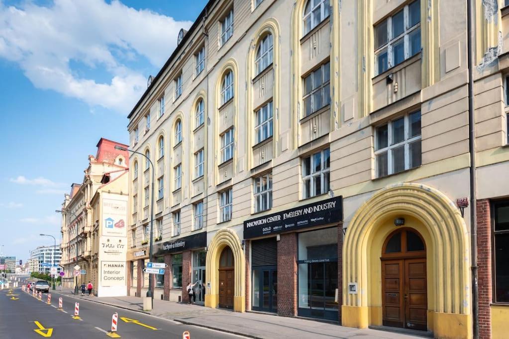 B.O.B. Klimentska Apartment Prague Exterior photo